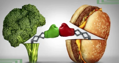 правильное питание брокколи против гамбургера битва еды